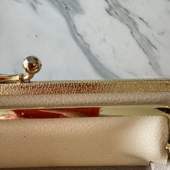 VINTAGE 2 LAYER DIVIDER DOUBLE LAYER GOLD COLORED COIN PURSE EMBROIDER - Picture 12 of 16